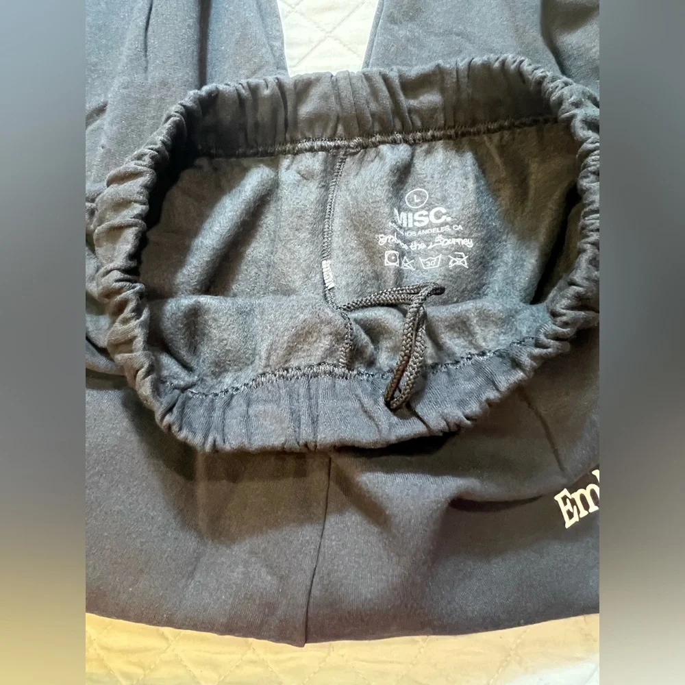 Misc. Design Studio Black Graphic Sweatpants Embrace‎ the Journey Joggers large